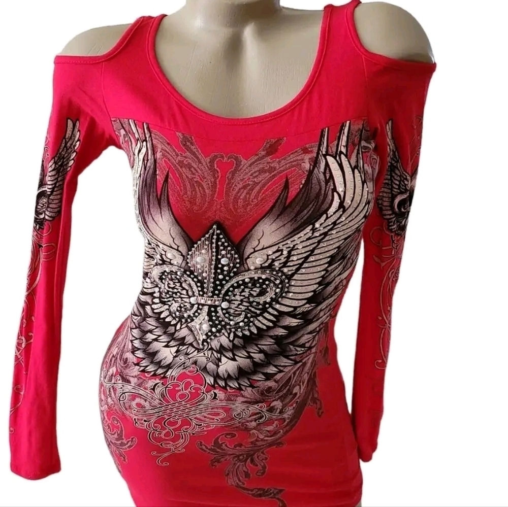 Angel Graphic Fitted Tee Long Sleeve Open Shoulder